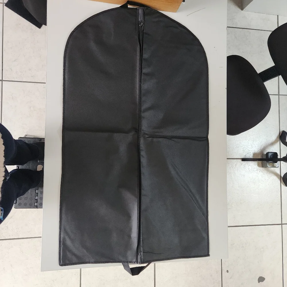 Black Non-Woven Suit Garment Bag 25